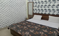 brij raj guest house mathura ,guest house in mathura,best guest house in mathura